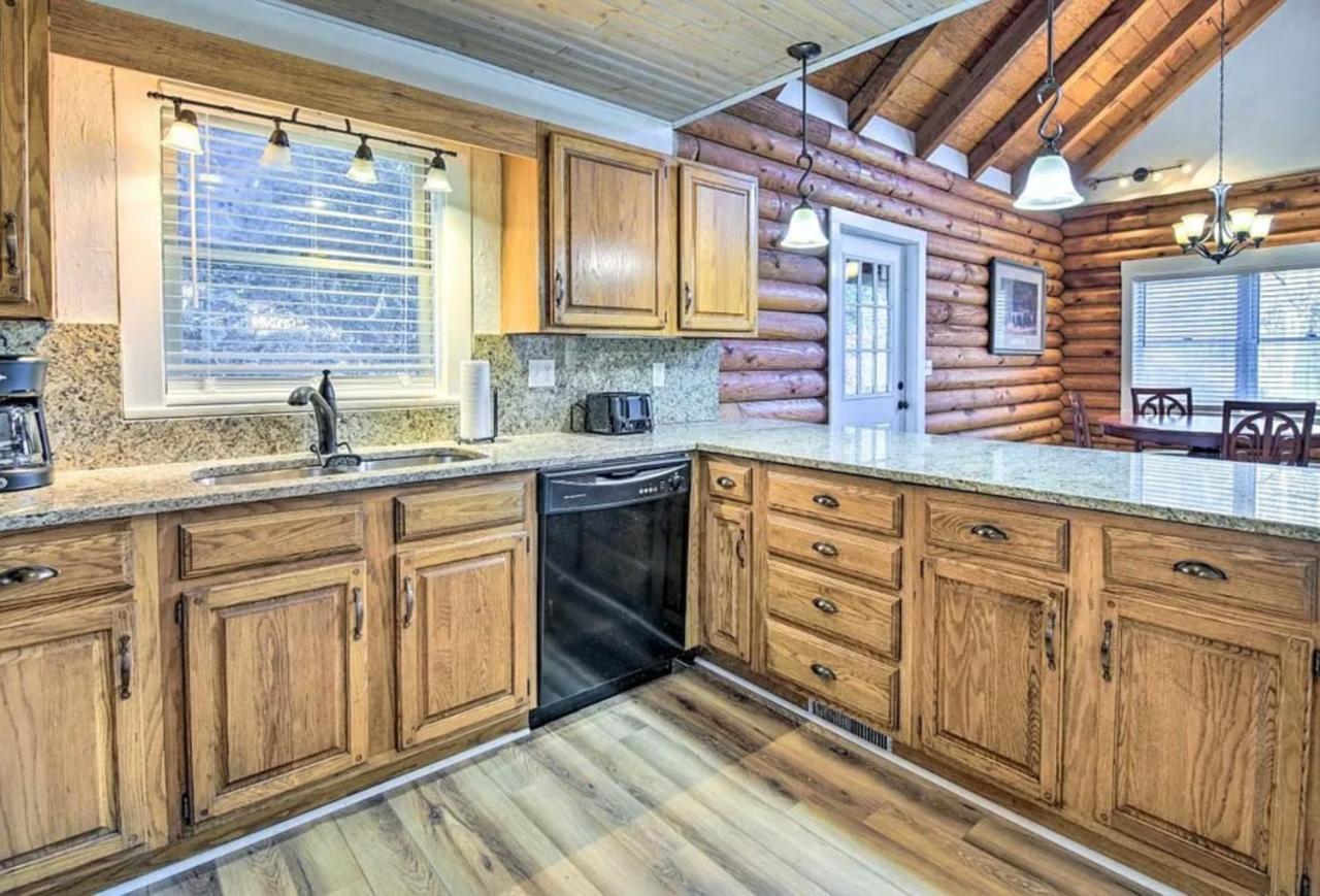 Smokey Mountain Hideaway Villa Gatlinburg Buitenkant foto
